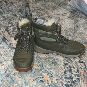 Columbia minx shortie